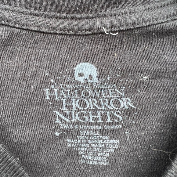 Universal Studios HALLOWEEN HORROR NIGHTS 2015 25th T-SHIRT SIZE Small Horror - Picture 7 of 7